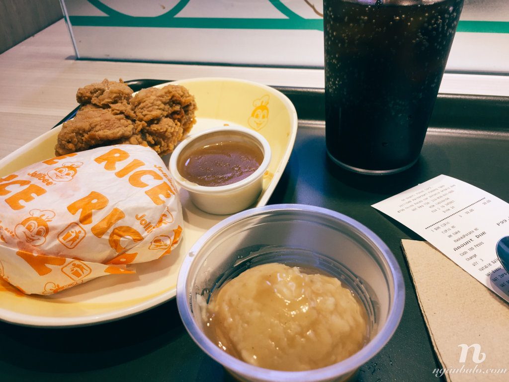 Ẩm thực Philippines: Ăn gì ngon ở Jollibee, Philippines?