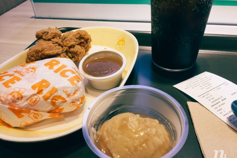 Ẩm thực Philippines: Ăn gì ngon ở Jollibee, Philippines?