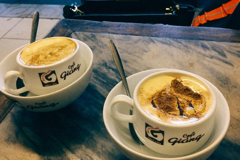 Cà phê trứng ở Giảng 1946 Hà Nội Việt Nam