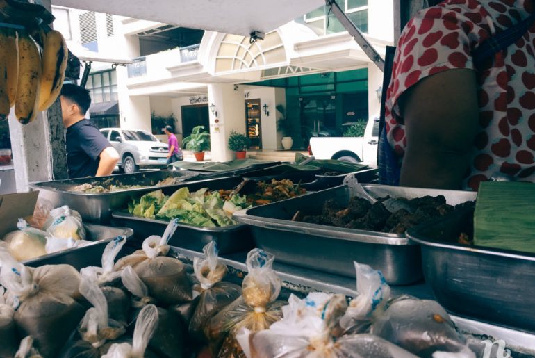 Ẩm thực Philippines: Chỗ bán Sisig ngon và rẻ nhất Manila