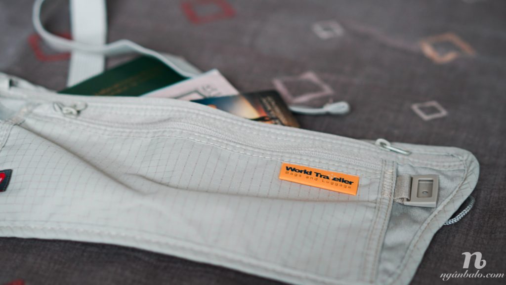 Túi đeo hông du lịch bụi