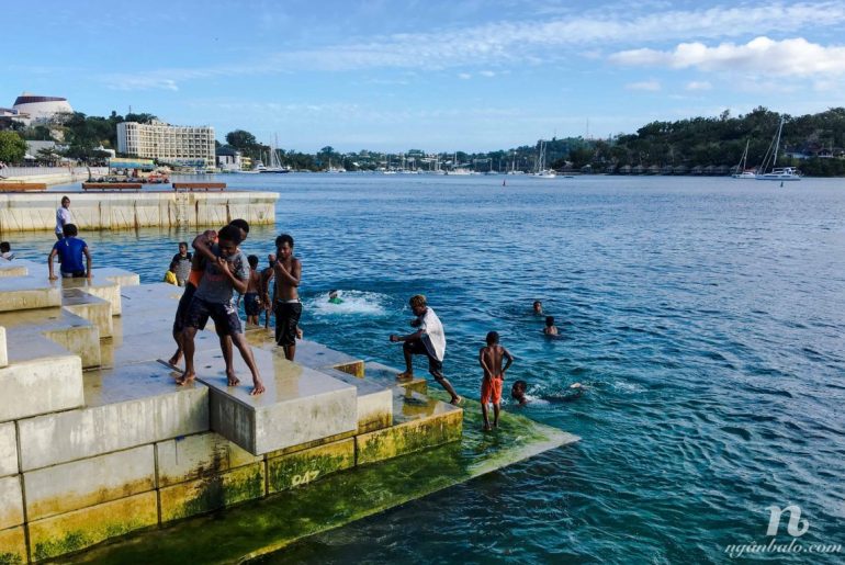 Du lịch bụi Vanuatu (4) Thủ đô Port Vila của đất nước hạnh phúc nhất thế giới