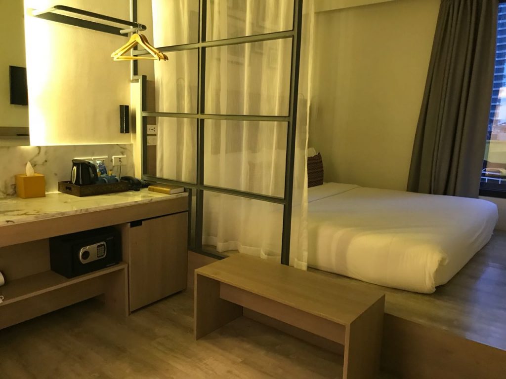 Review khách sạn/ hostel Lub d ở Makati, Metro Manila, Philippines