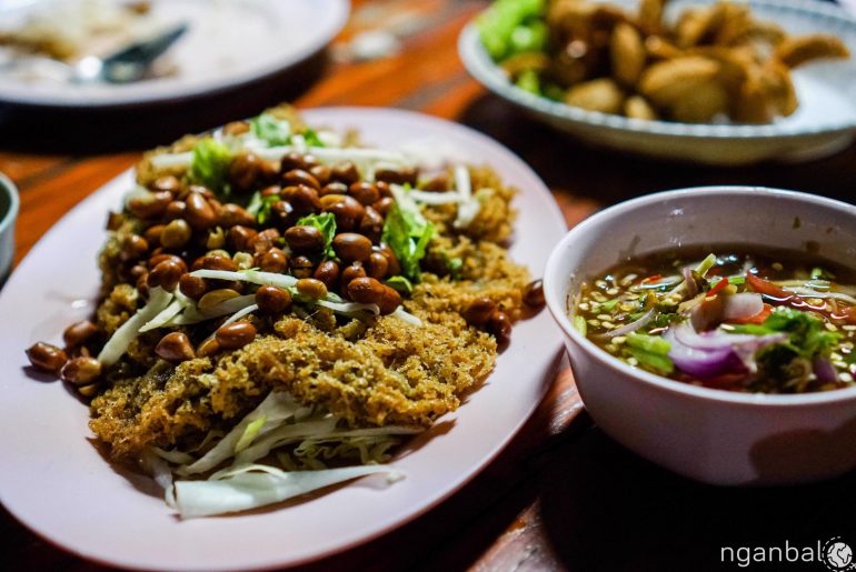 Đi ăn cùng gia đình người Thái Lan