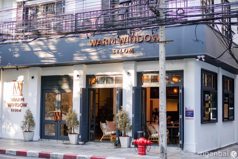 Review khách sạn Warm Window Silom ở Bangkok